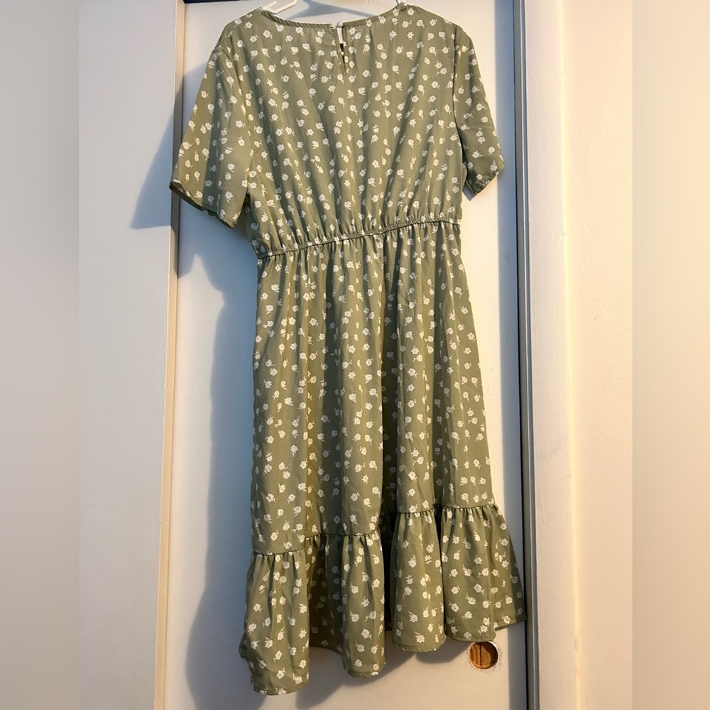SHEIN NWT Ditsy Floral Green Dress